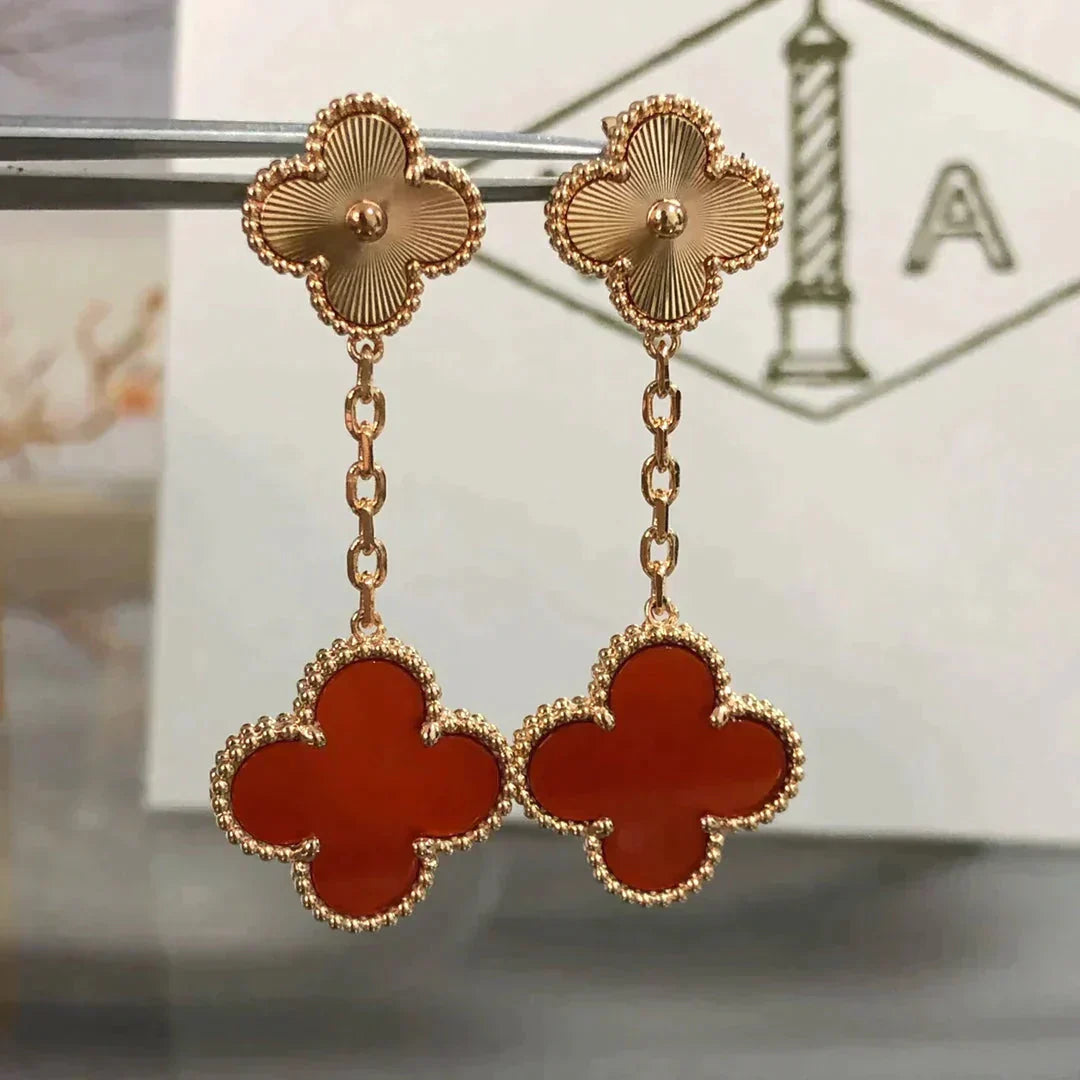 [Elitejewels]CLOVER 2 MOTIF  LASER CARNELIAN EARRINGS