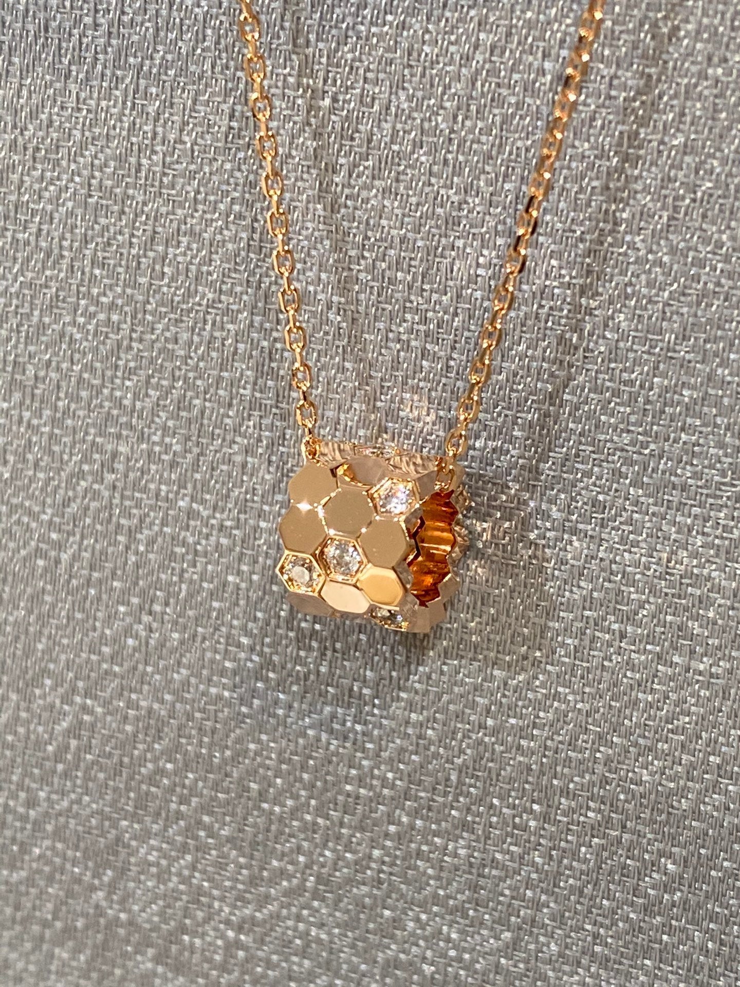 [Everoly JW] BEE LOVE DIAMANT-HALSKETTE