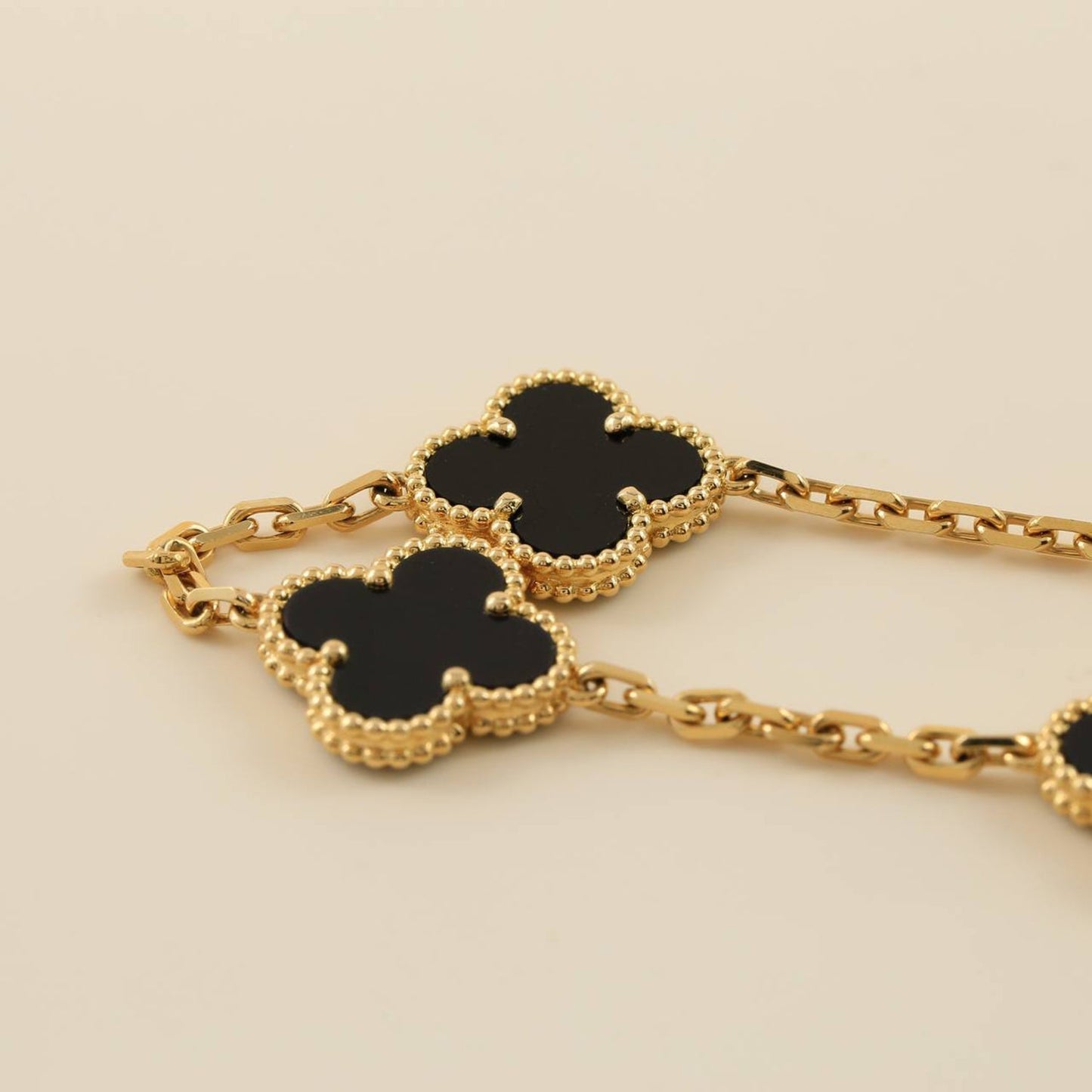 [Elitejewels]CLOVER  5 MOTIFS BLACK ONYX BRACELET