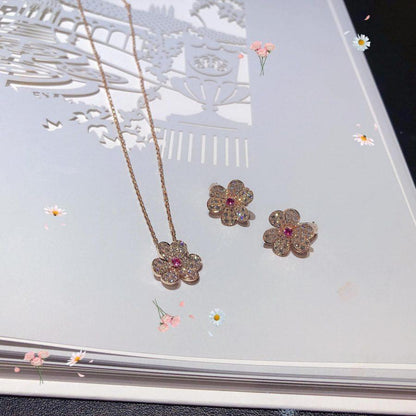 [Everoly JW]FRIVOLE ROSÉGOLD-HALSKETTE MIT BLUMEN UND DIAMANTEN