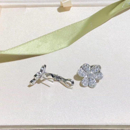 [Elitejewels]FRIVOLE SILVER FLOWER DIAMOND EARRINGS