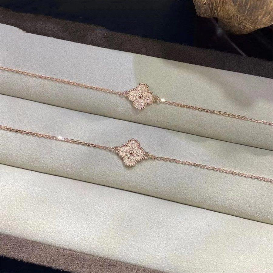 [Everoly JW]KLEE-ARMBAND MIT EINZELNER BLUME