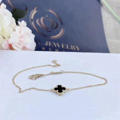 [Everoly JW]CLOVER ONYX EINZELNE BLUME ARMBAND