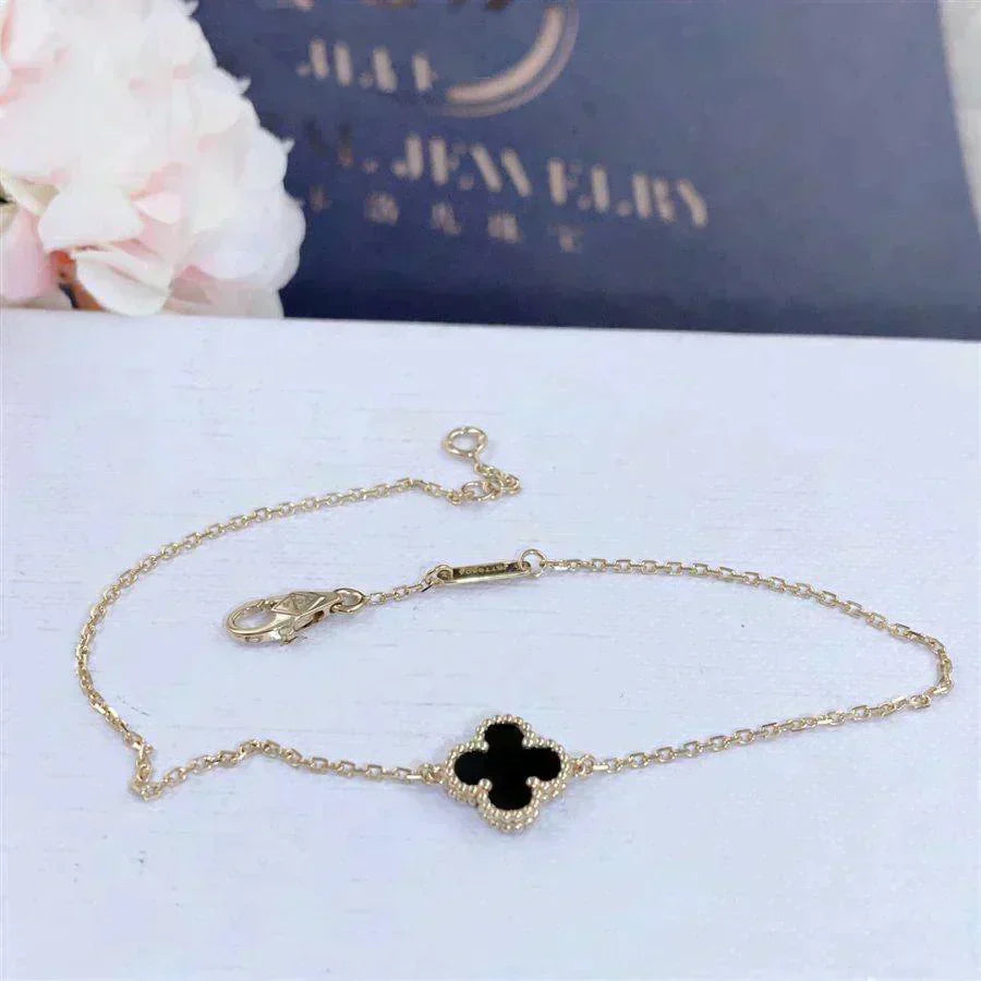 [Everoly JW]CLOVER ONYX EINZELNE BLUME ARMBAND
