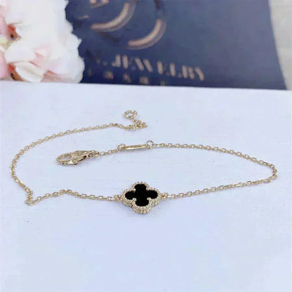 [Everoly JW]CLOVER ONYX EINZELNE BLUME ARMBAND