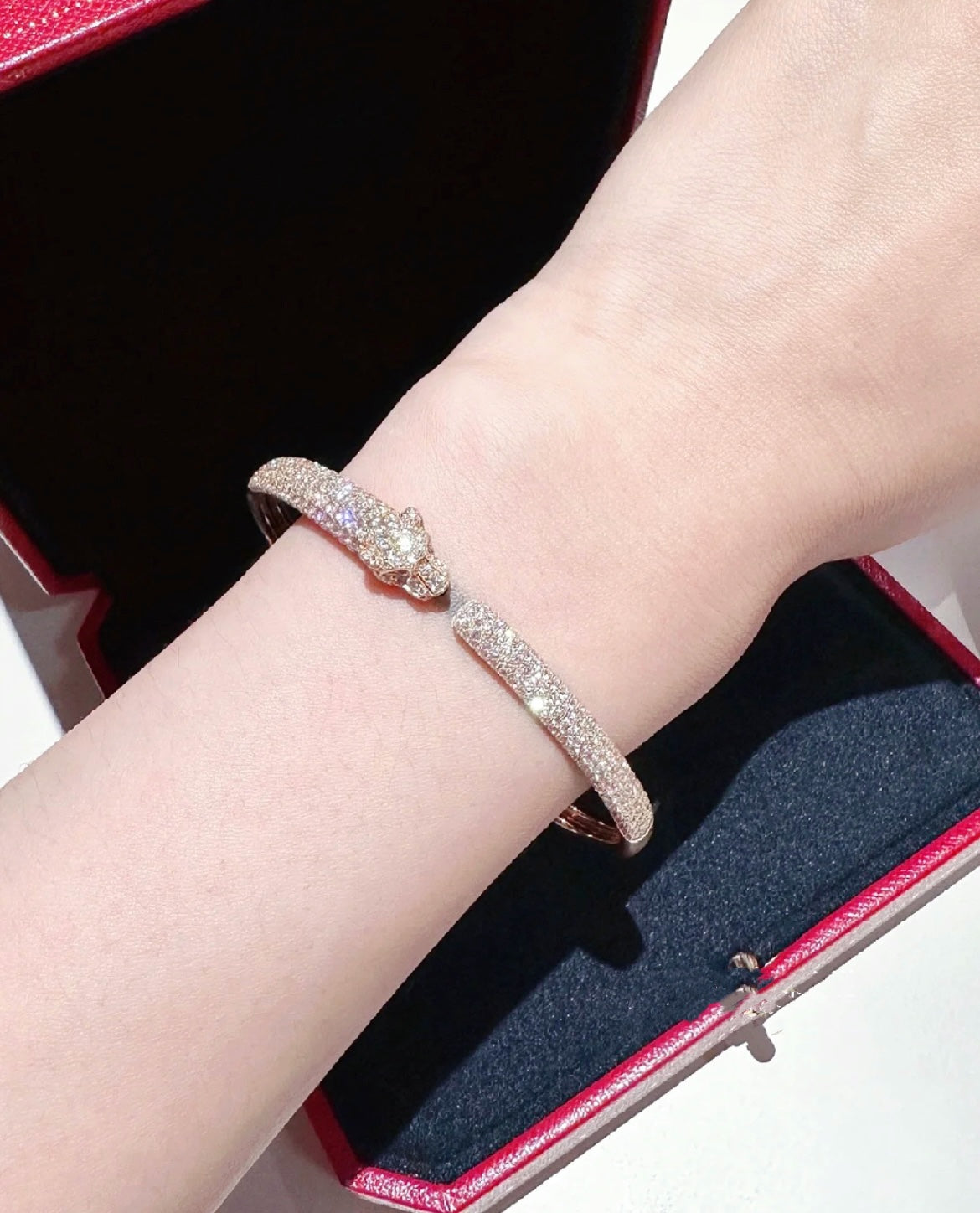 [Everoly JW] PANTHERE VOLLMUNDIGES OFFENES ARMBAND