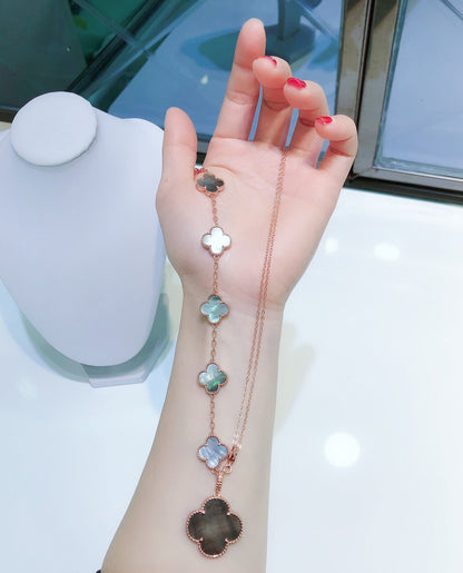 [Elitejewels]5つのモチーフを組み合わせたブレスレットとネックレス ダークモップ ローズゴールド