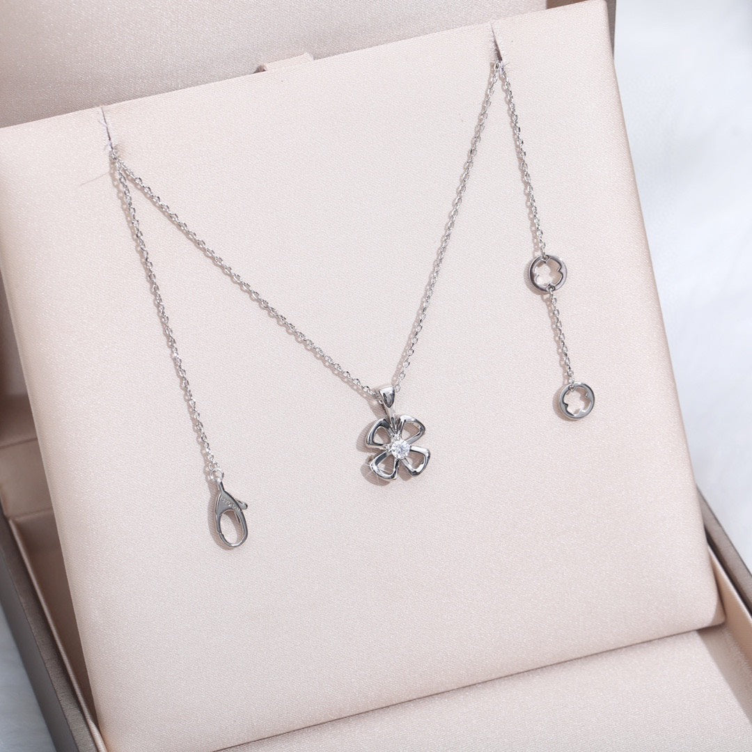 [Elitejewels]FIOREVER NECKLACE DIAMOND CENTER